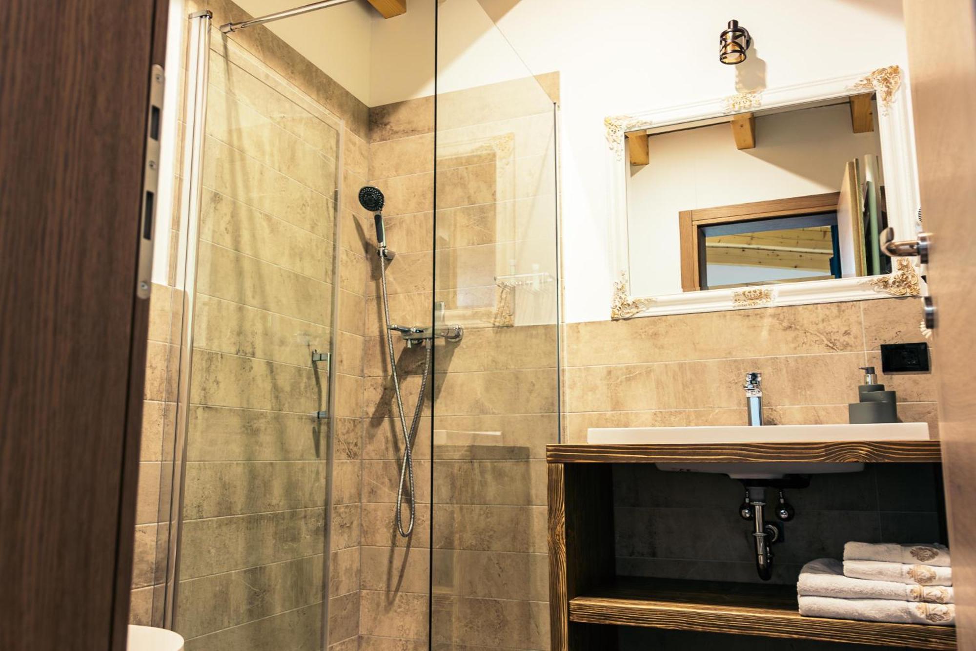 Cabana Nemtucu Borşa Extérieur photo
